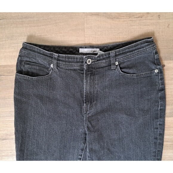 Chico's Platinum Women's Boot Cut Size 1 US 8 Short Black Jeans Stretch - Picture 6 of 8